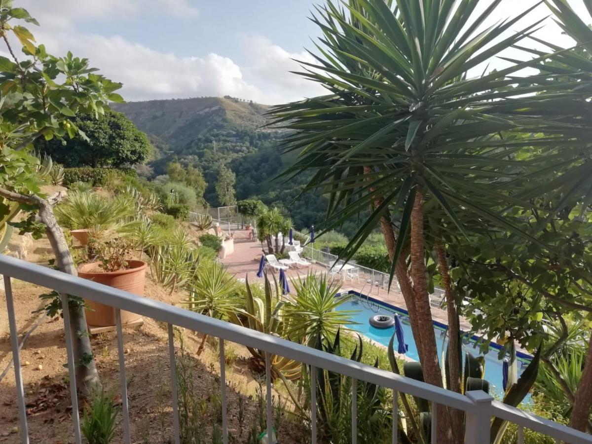Villa Del Conte Drapia Exterior foto