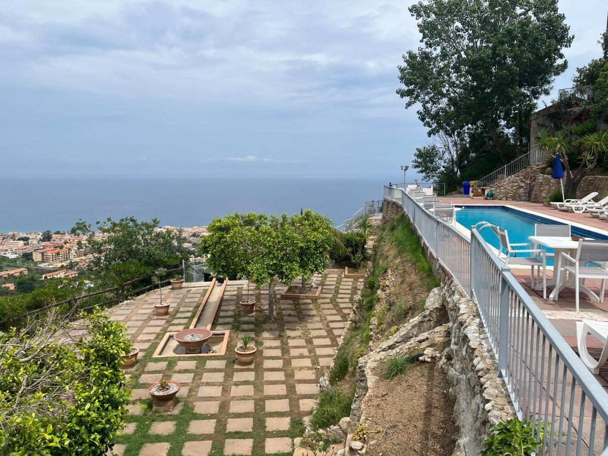 Villa Del Conte Drapia Exterior foto