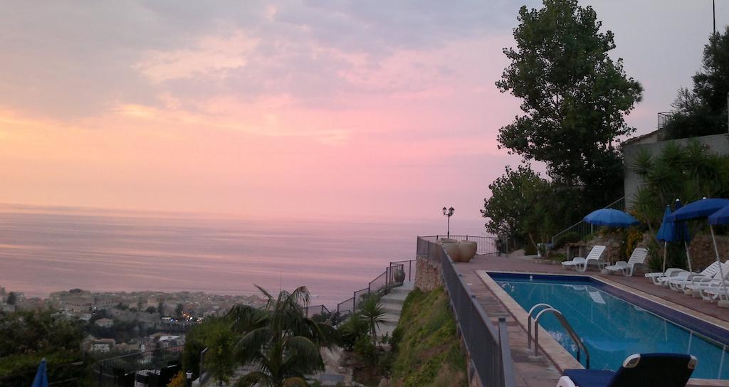 Villa Del Conte Drapia Exterior foto